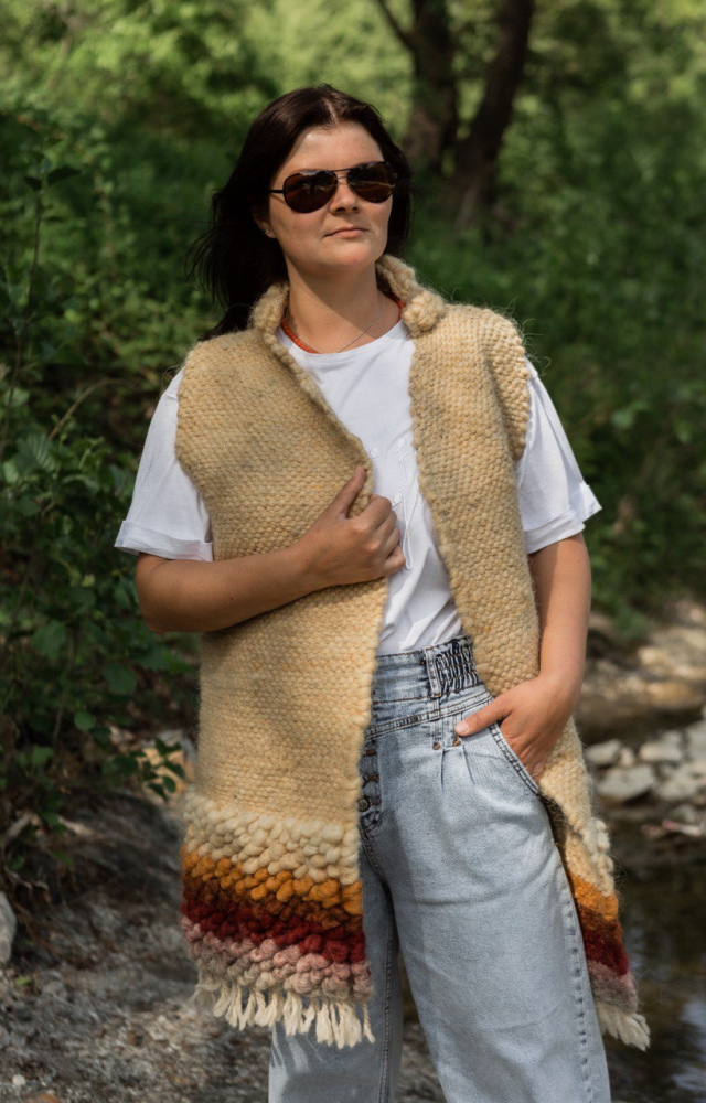 Жилетка подовжена з букле